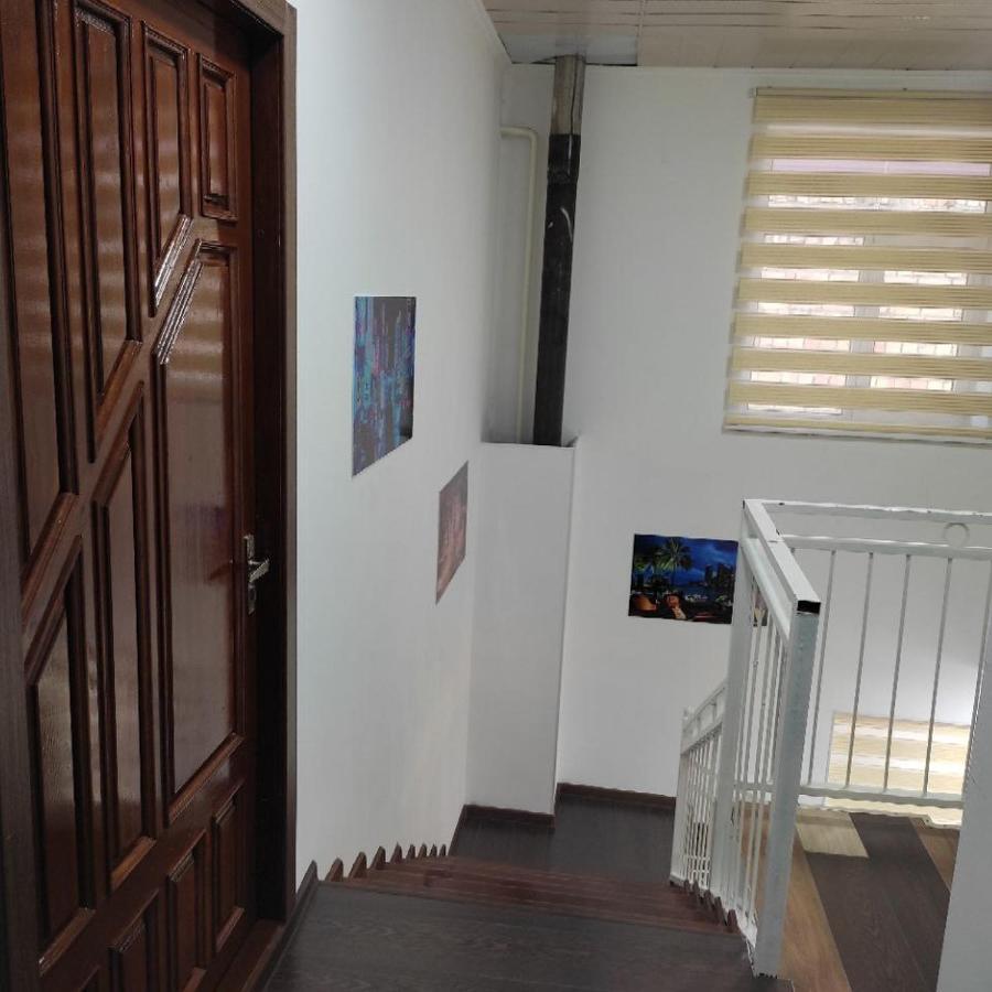 Abs Guest House Osh Luaran gambar